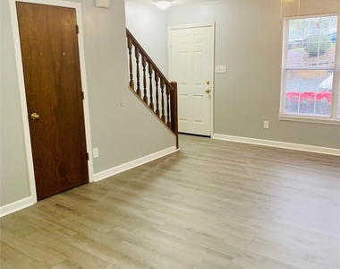 1131 3rd Avenue Sw - Photo Thumbnail 1