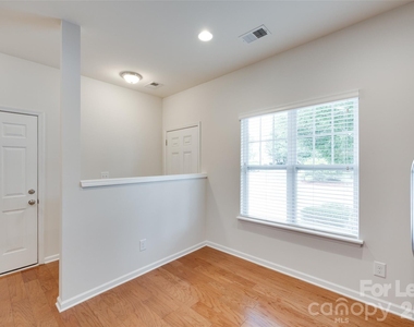 1430 Harpers Inlet Drive - Photo Thumbnail 6