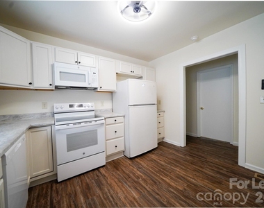 126 Mary Street - Photo Thumbnail 3