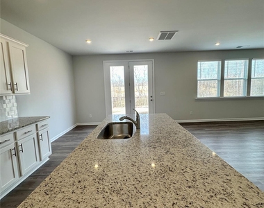 2123 Lavender Meadows Court - Photo Thumbnail 11