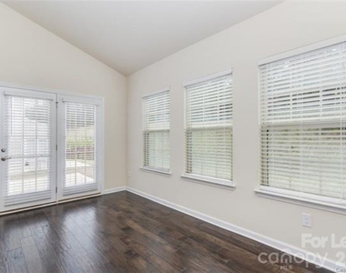 5620 Selkirkshire Road - Photo Thumbnail 11