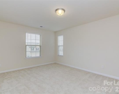 5620 Selkirkshire Road - Photo Thumbnail 16