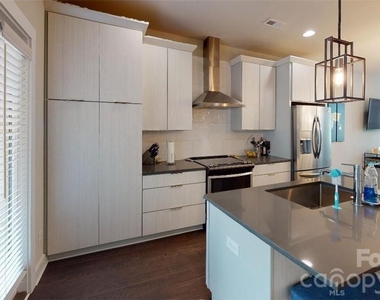 244 Uptown West Drive - Photo Thumbnail 3