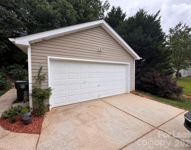 9909 Adelie Court - Photo Thumbnail 1