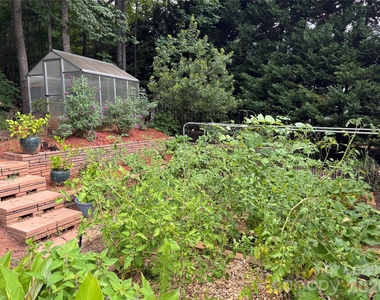 9909 Adelie Court - Photo Thumbnail 13