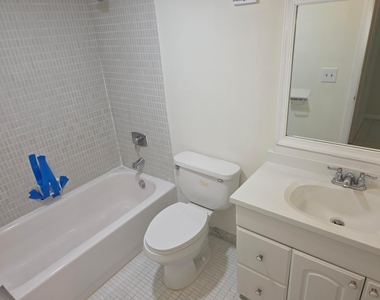 470 Executive Center Drive - Photo Thumbnail 26