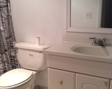 470 Executive Center Drive - Photo Thumbnail 20