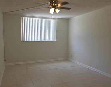 470 Executive Center Drive - Photo Thumbnail 23