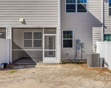 807 Gable Oak Lane - Photo Thumbnail 30