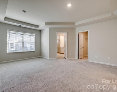 807 Gable Oak Lane - Photo Thumbnail 17