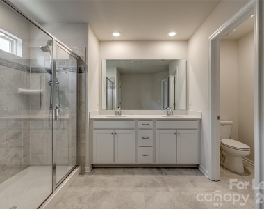 807 Gable Oak Lane - Photo Thumbnail 20