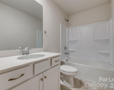 807 Gable Oak Lane - Photo Thumbnail 25