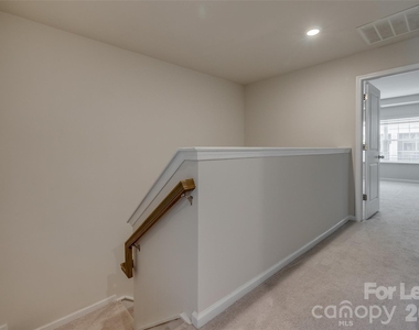 807 Gable Oak Lane - Photo Thumbnail 15