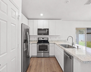 5870 Nw Pine Trail Circle - Photo Thumbnail 15