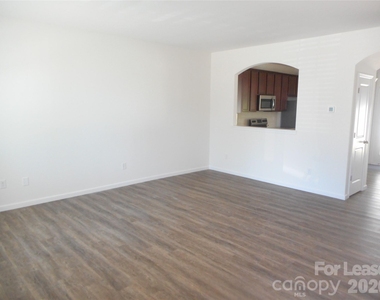 1030 Beatty Woods Drive - Photo Thumbnail 14