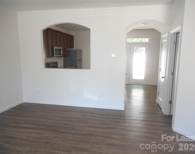 1030 Beatty Woods Drive - Photo Thumbnail 15