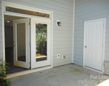 1030 Beatty Woods Drive - Photo Thumbnail 6