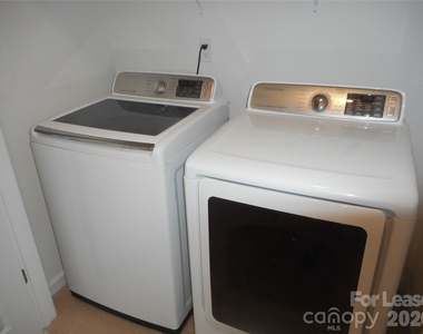 1030 Beatty Woods Drive - Photo Thumbnail 13