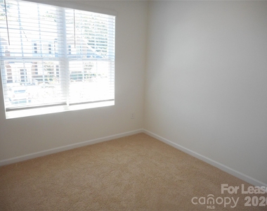 1030 Beatty Woods Drive - Photo Thumbnail 11