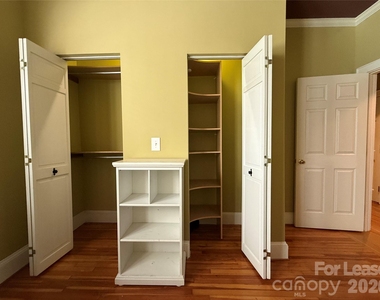 2501 Roswell Avenue - Photo Thumbnail 20