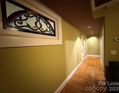 2501 Roswell Avenue - Photo Thumbnail 2