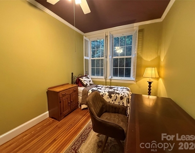 2501 Roswell Avenue - Photo Thumbnail 22
