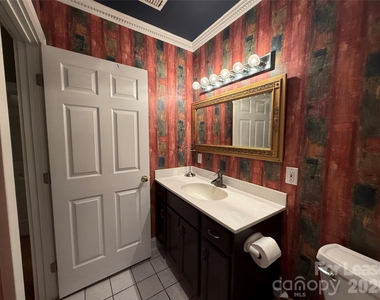 2501 Roswell Avenue - Photo Thumbnail 19