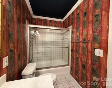 2501 Roswell Avenue - Photo Thumbnail 18