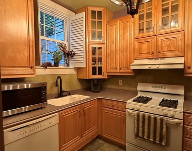 2501 Roswell Avenue - Photo Thumbnail 7