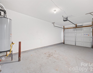 5194 Brooktree Drive - Photo Thumbnail 12