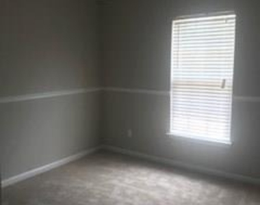 14128 Riding Hill Avenue - Photo Thumbnail 10