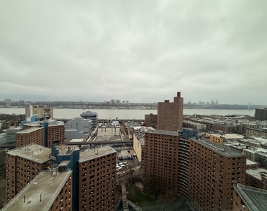 Amsterdam Avenue - Photo Thumbnail 9