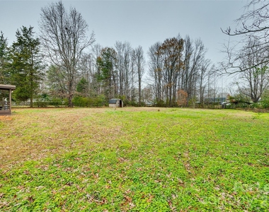128 Summerglen Drive - Photo Thumbnail 23
