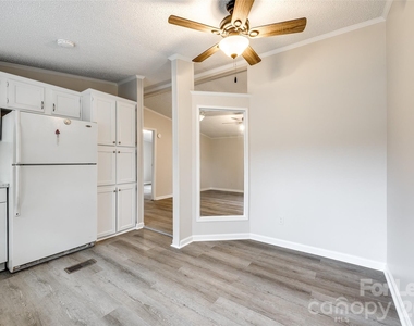 128 Summerglen Drive - Photo Thumbnail 9