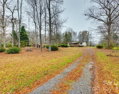 128 Summerglen Drive - Photo Thumbnail 27