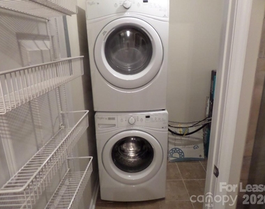 1109 E Morehead Street - Photo Thumbnail 14