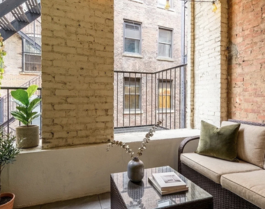 40 East 12th Street - Photo Thumbnail 1