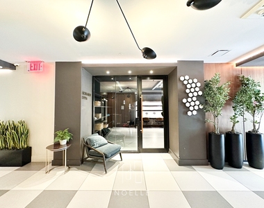 242 Newkirk Avenue - Photo Thumbnail 11