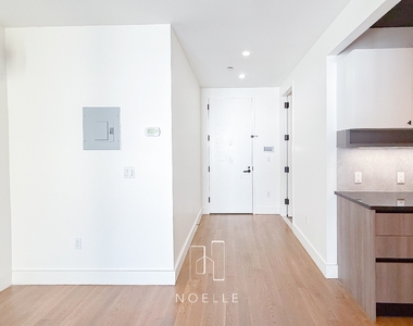 242 Newkirk Avenue - Photo Thumbnail 7