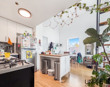 342 Eldert Street - Photo Thumbnail 3