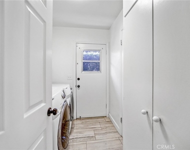 452 W Winnie Way - Photo Thumbnail 25