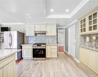 452 W Winnie Way - Photo Thumbnail 9