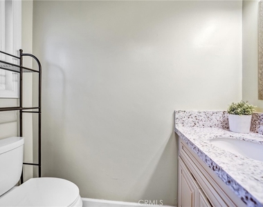 452 W Winnie Way - Photo Thumbnail 26