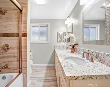 452 W Winnie Way - Photo Thumbnail 19