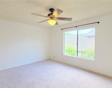 831 Windwood Drive - Photo Thumbnail 9