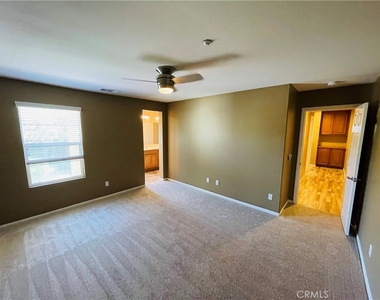 1351 Isabella Way - Photo Thumbnail 21