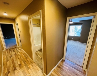 1351 Isabella Way - Photo Thumbnail 15