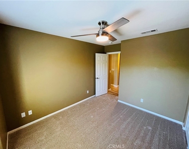 1351 Isabella Way - Photo Thumbnail 17