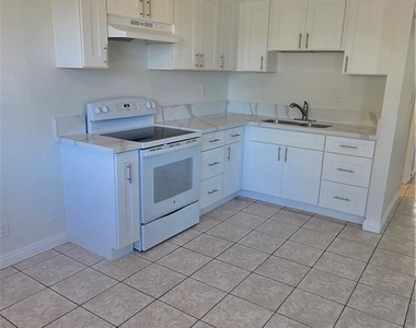 22557 Adrienne Avenue - Photo Thumbnail 5