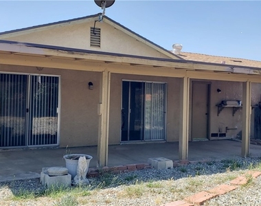 1964 W Oakland Avenue - Photo Thumbnail 12